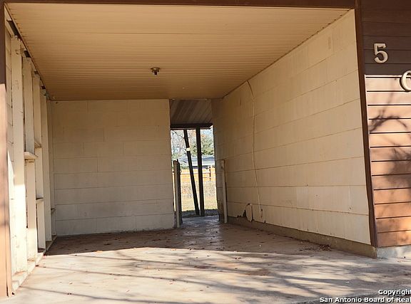 4th image of 507 E Formosa Blvd
