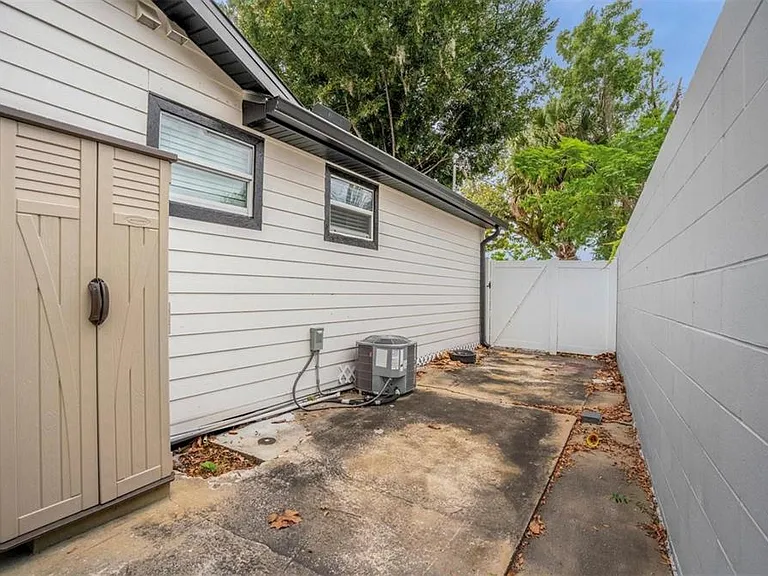 4521 Edgewater Dr #3 — Photo 14