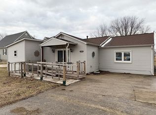 2002 King St, Tilton, IL 61833