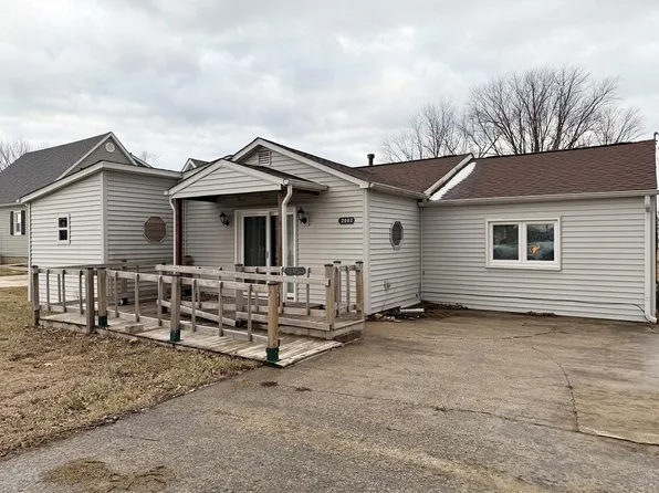2002 King St, Tilton, IL 61833