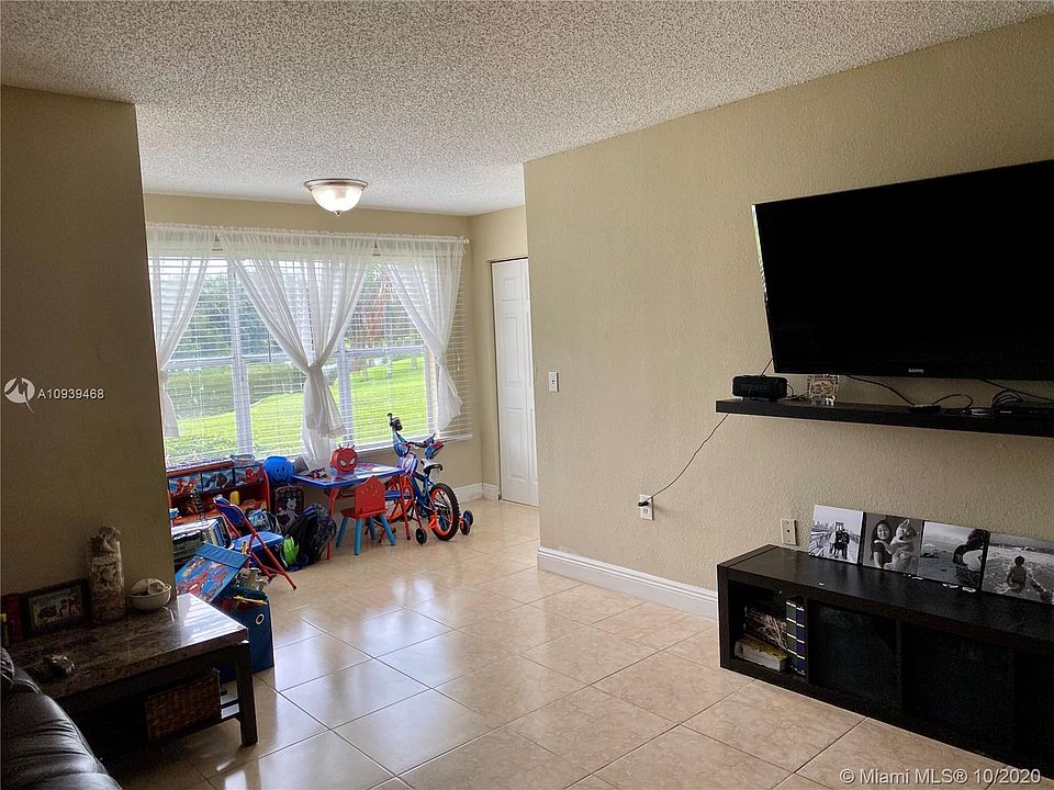 1st image of 12650 Vista Isles Dr APT 916