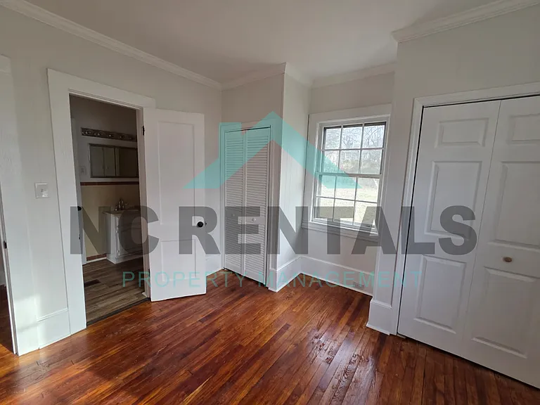 1318 Front St — Photo 11