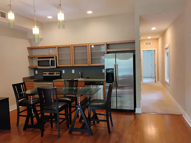 4465 Rainbow Blvd #D-7 — Photo 2