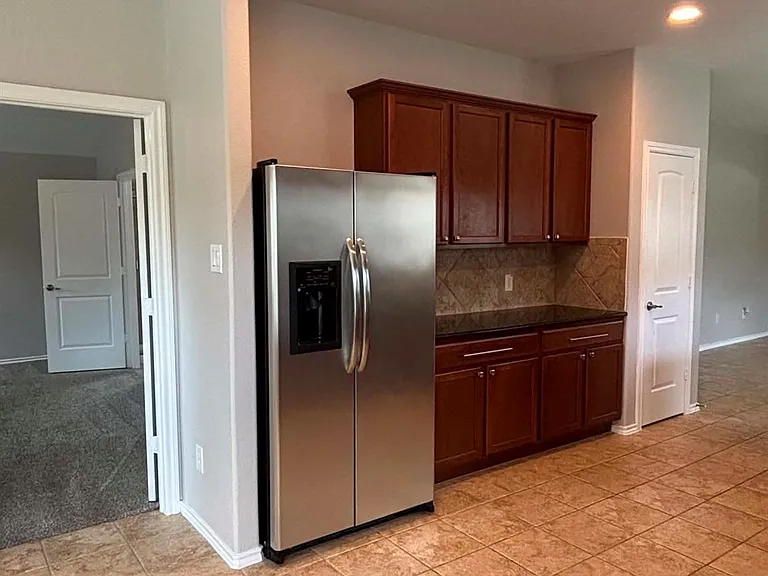 1707 Hickory Burl Ln — Photo 6