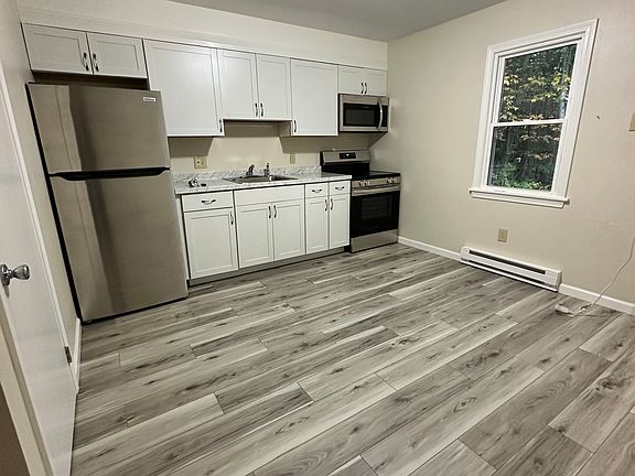 4th image of 70 Pond Meadow Rd #19