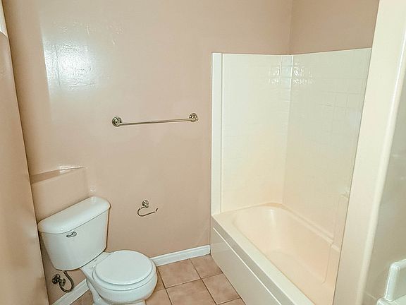 3rd image of 11307 Garrick Ct