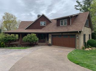 79 King Heights Dr, Fletcher, NC 28732