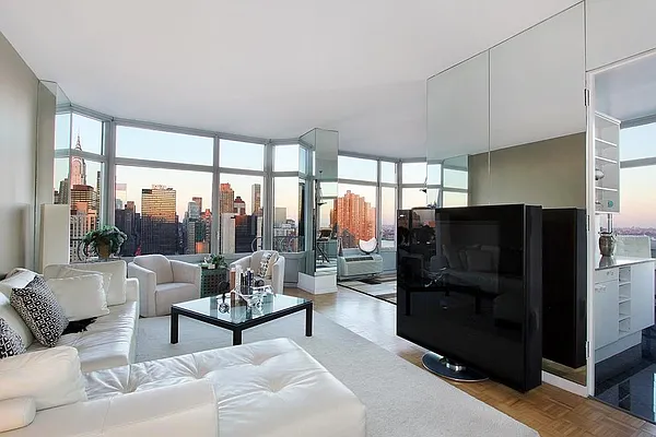 Rented by Corcoran | media 19