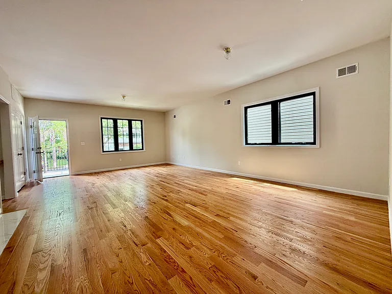 238 Cambridge Ave #2 — Photo 2