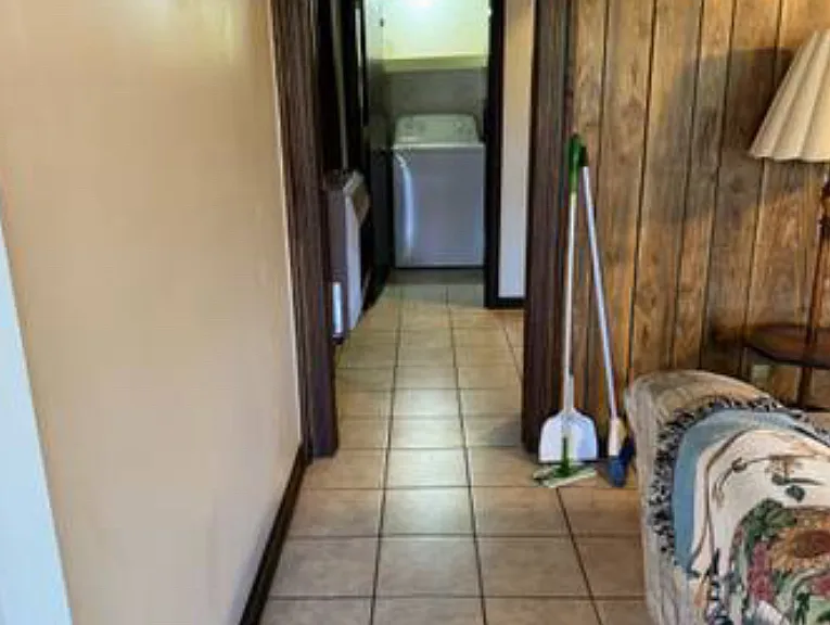 111A Greenwood Acres Dr — Photo 8