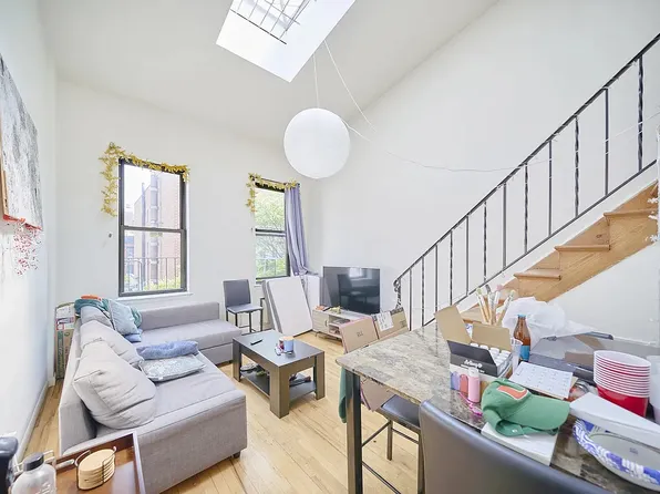 217 E 25th St APT 6A, New York, NY 10010