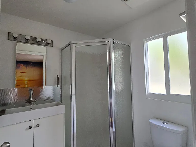 1922 Garfield St #1 — Photo 15