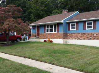 48 Old Manor Rd, Newark, DE 19711