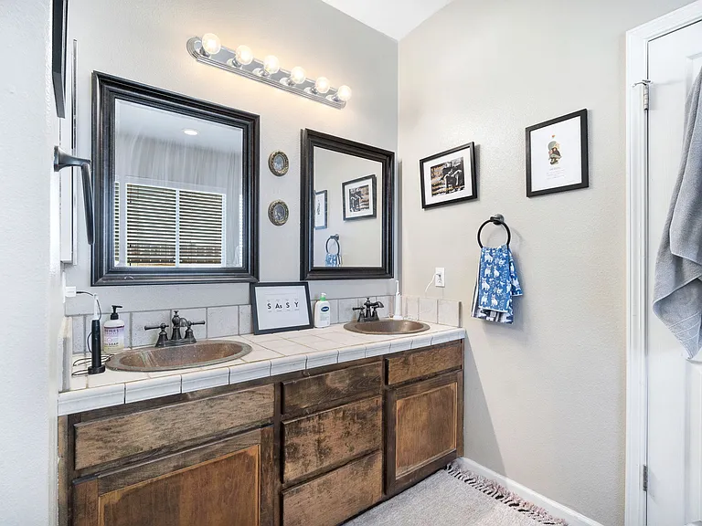 580 Haven Way — Photo 19