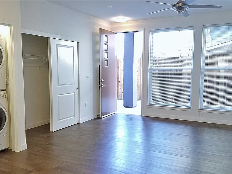 2813 Q St — Photo 5