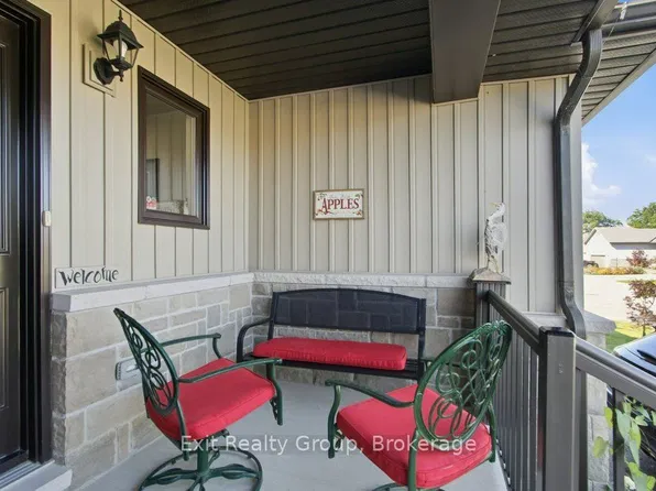 83 Conger Dr, Prince Edward County, ON K0K 3L0