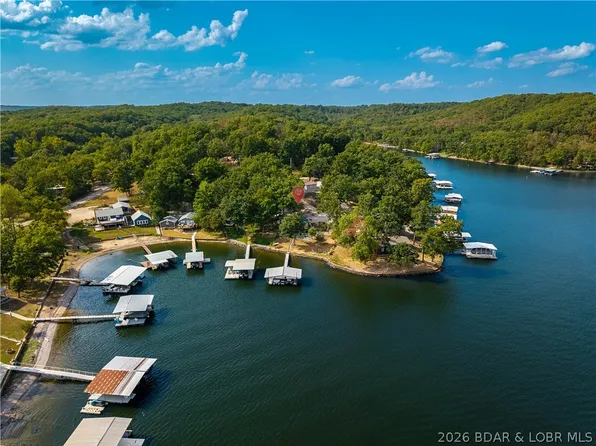 60 Poseidon Ct, Sunrise Beach, MO 65079