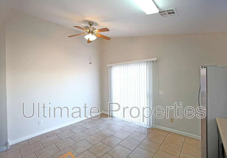 23774 W Desert Bloom St — Photo 5