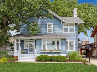 541 43rd St, Des Moines, IA 50312