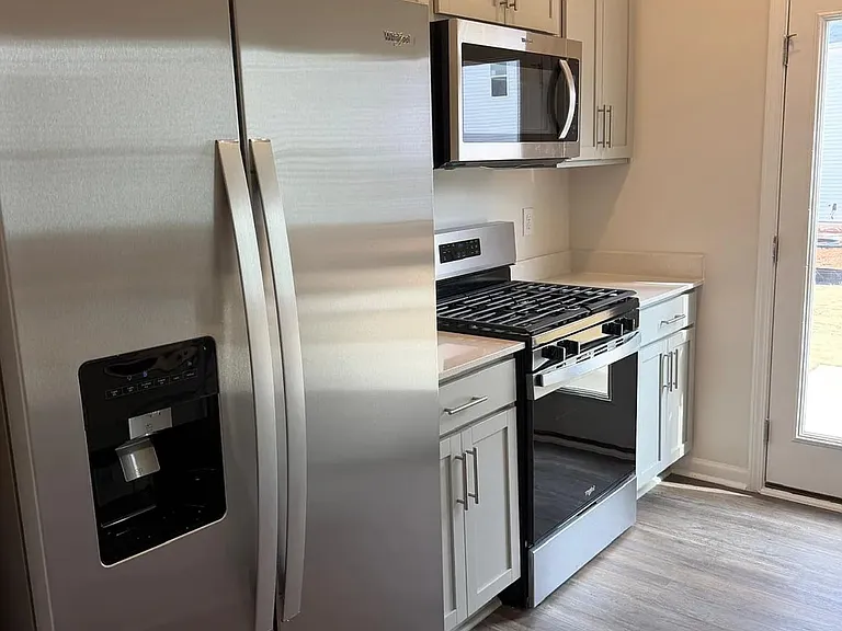 159 Starlight St — Photo 8