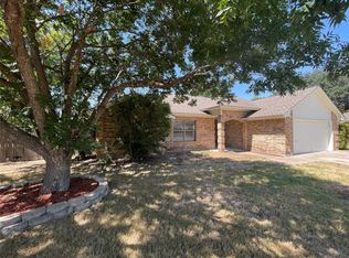1200 Concho Dr, Benbrook, TX 76126