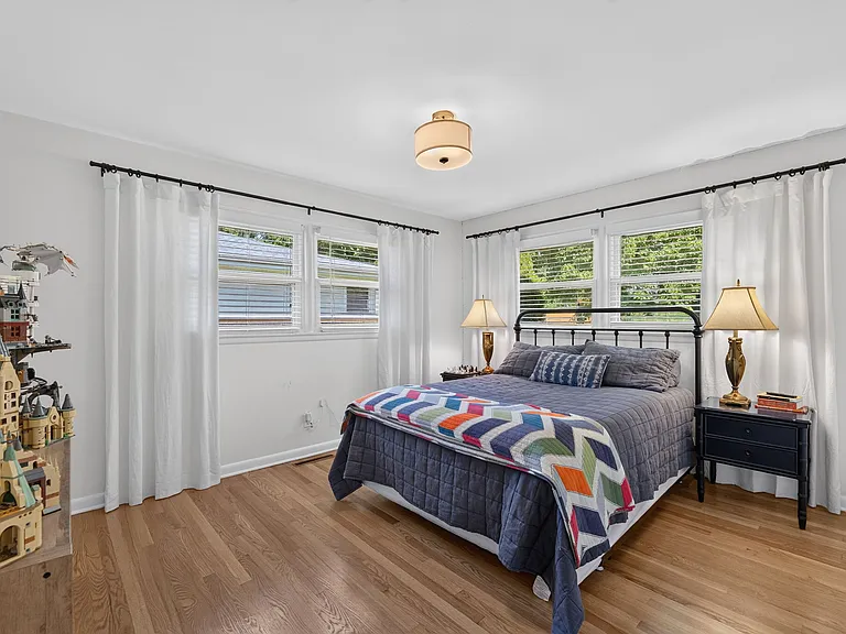 2030 E Greenwood St — Photo 18