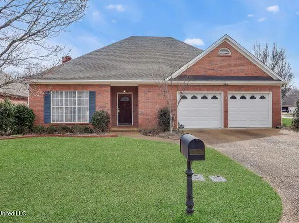 565 Spring Lake Dr, Pearl, MS 39208