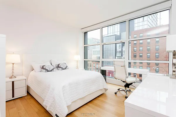 Rented by Town Residential | media 27