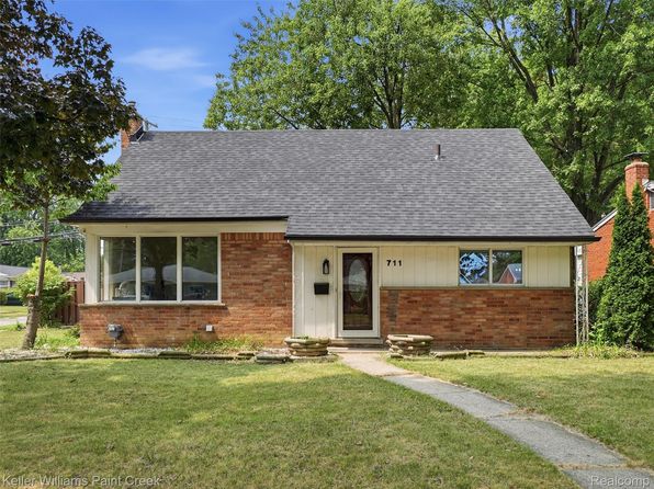 711 Jamaica Dr