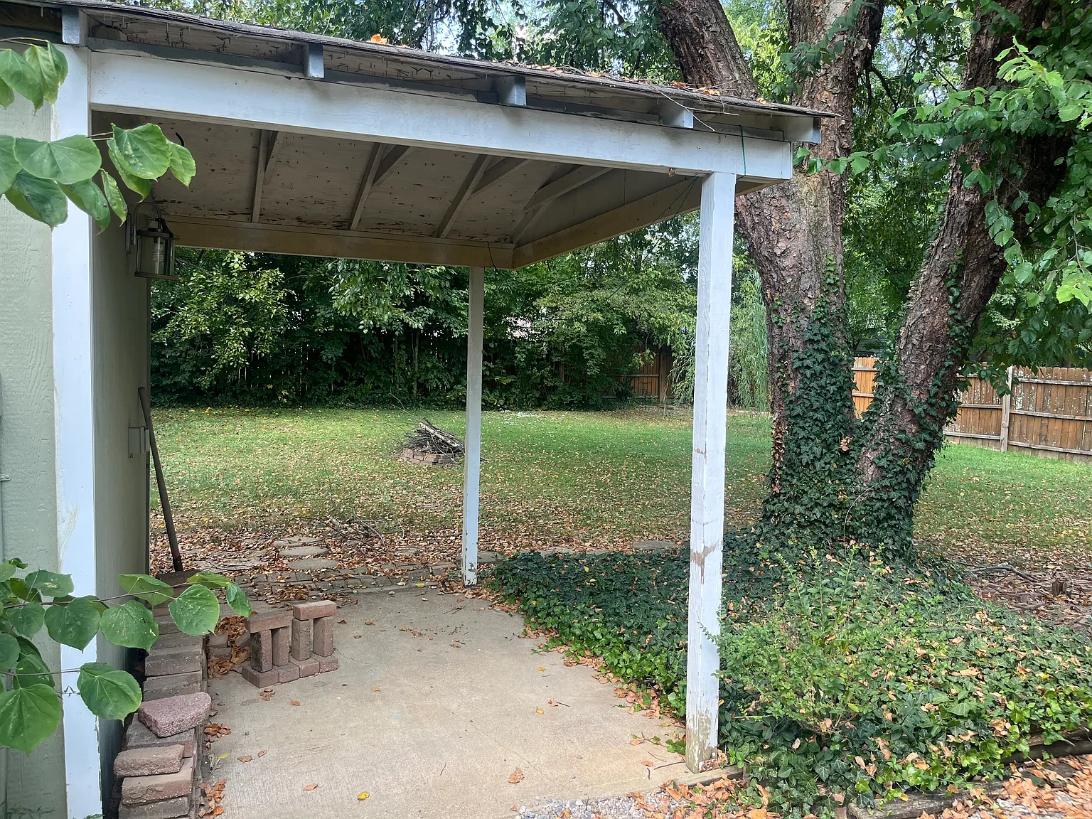 3 bed, 1003 sqft, $1,800 — Photo 2