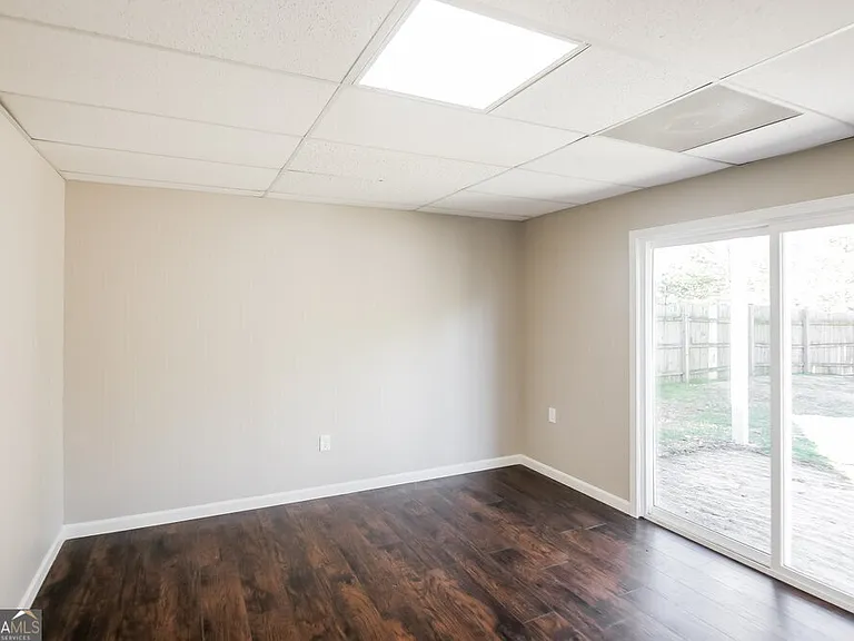 55 Richmond Dr — Photo 10