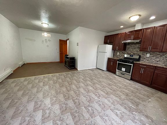 1st floor kitchen and living room