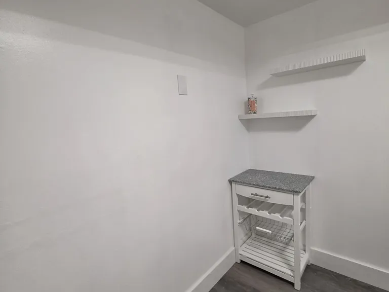 572 Bahia Cir #B — Photo 2