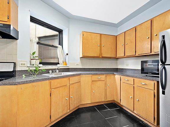 3rd image of 15 E 131st St APT 5B