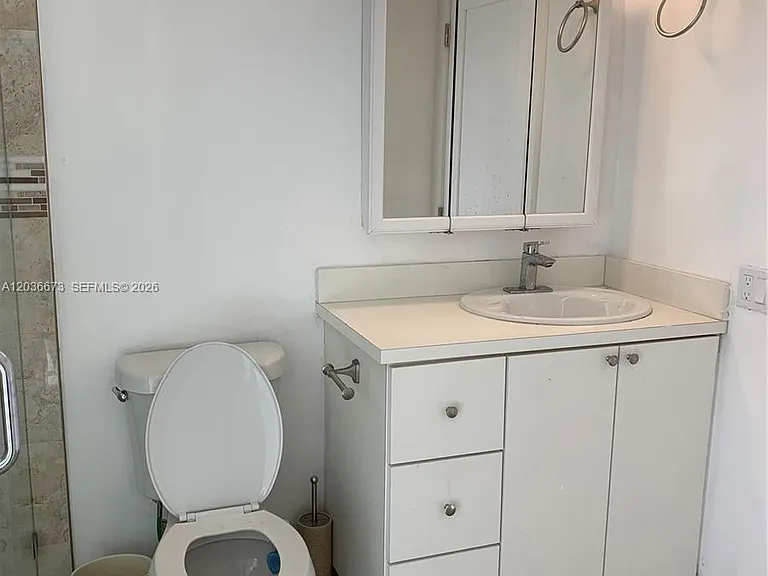 2025 SW 84th Ct — Photo 6