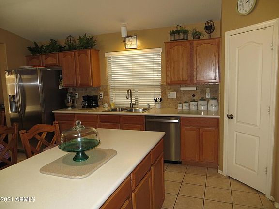 5th image of 38438 N Beverly Ave