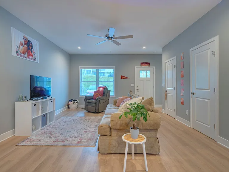 1741 Staniel Dr — Photo 22