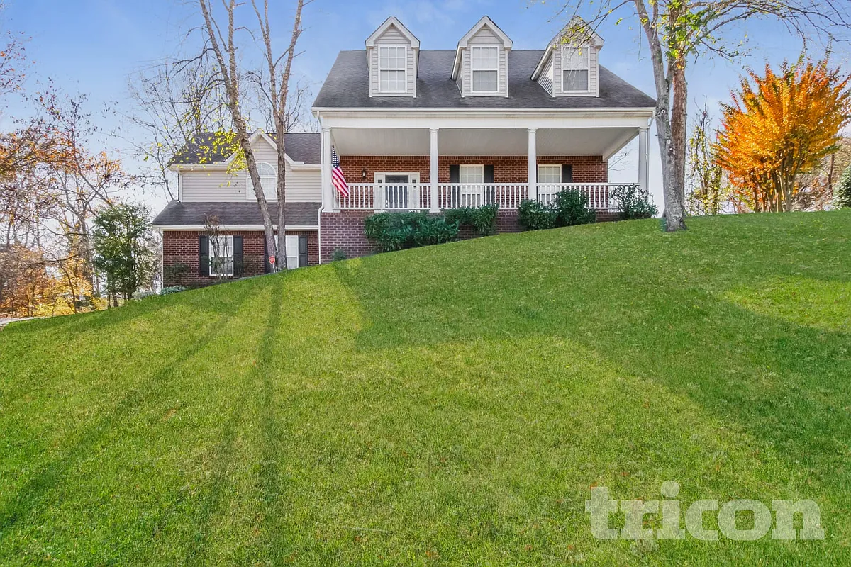 Building Photo - 1705 Walden Ct