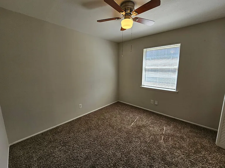 2906 Candlewick Ln — Photo 19