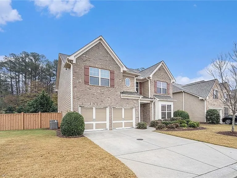 6370 Shiloh Woods Dr — Photo 2