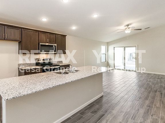 4th image of 803 W Jardin Dr