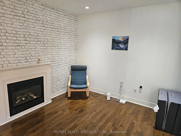 3774 Arbourview Ter #UPPER — Photo 8
