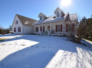 1127 W Walworth Ave, Whitewater, WI 53190