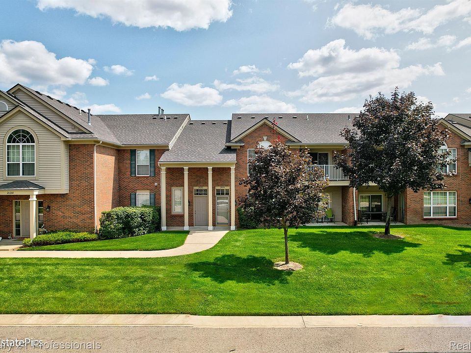 1st image of 28104 Chesapeake Cir #334