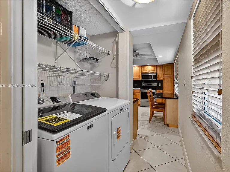 4015 W Palm Aire Dr #502 — Photo 10