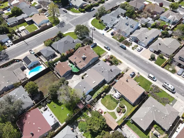 733 Malarin Ave, Santa Clara, CA 95050