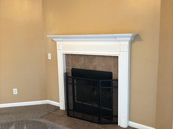 4th image of 5104 Bumblebee Dr