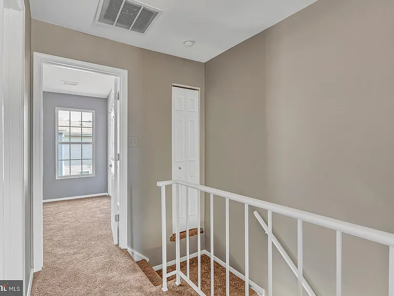 9456 Sea Breeze Ct — Photo 27