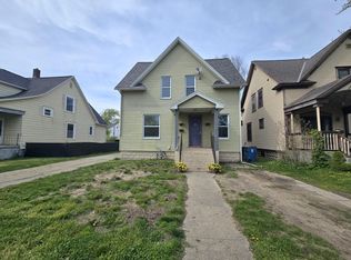 943 Washington Ave, Grand Haven, MI 49417