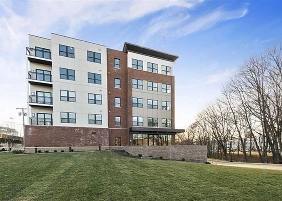1st image of 999 Hancock St Unit 311